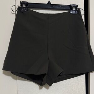 Zara Women's High Waist Black Shorts